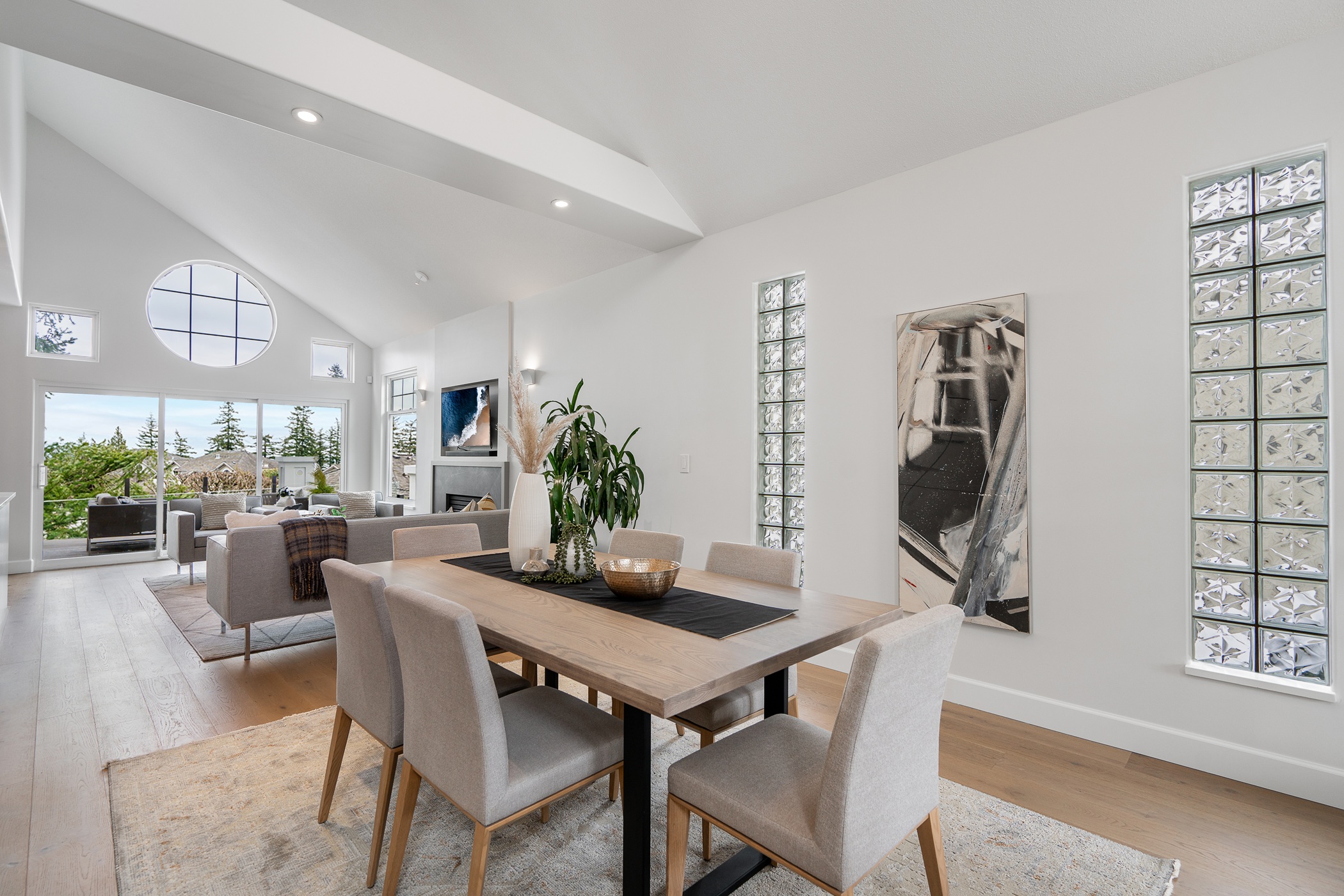#10 – 5130 Ashfeild Road